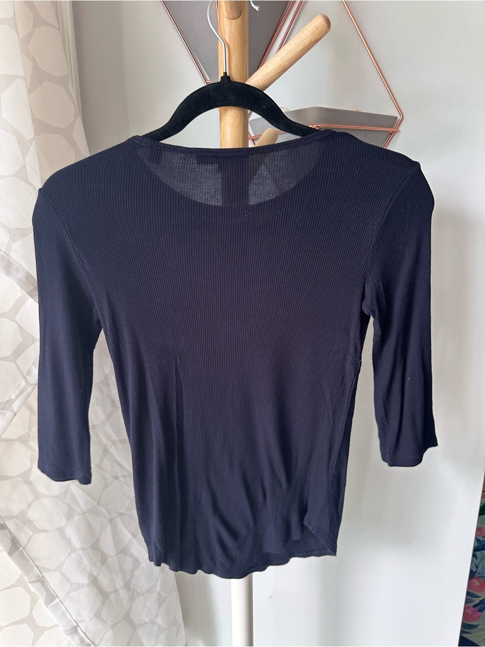 VINCE. Black Ribbed Scoop Neck Women's Knit Top 3/4 Sleeve Tee T-Shirt Size XS - Picture 3 of 4